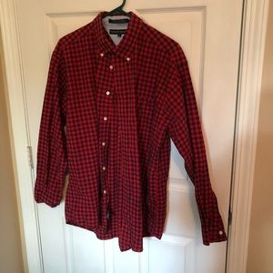 Vintage men’s Tommy Hilfiger button down